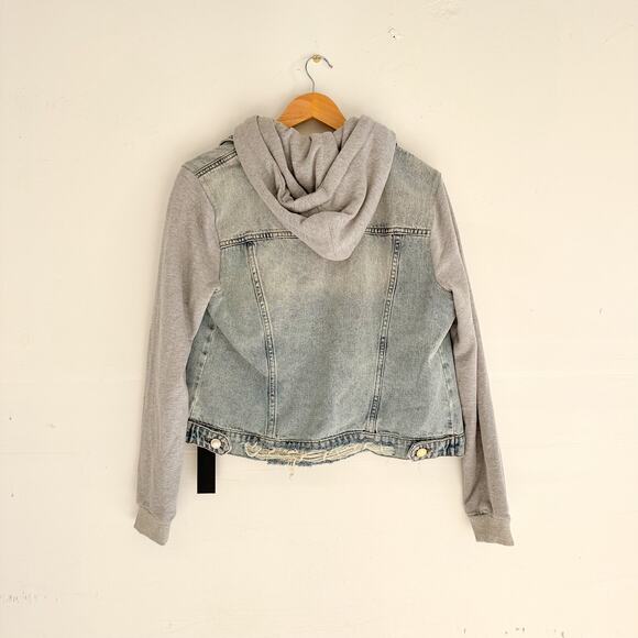 Blank NYC Hooded Fury Button Front Light Denim Jacket Blue/Gray M - Picture 7 of 10